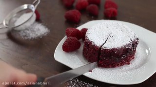 تزیین کیک کیک شاهتوت