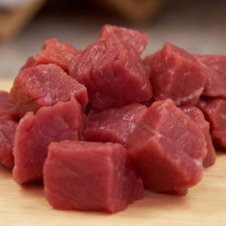 خورشت گوشت و چغندر قرمز روسیه