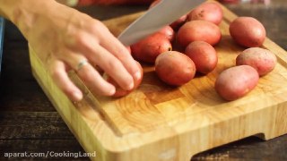 سیب زمینی سرخ شده با پنیر پارمسان