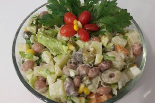 عکس سالاد لوبیا چیتی مجلسی