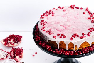 عکس کیک پسته یلدا