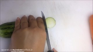 میوه آرایی طرح گل با هویج و خیار