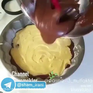 کیک مغزدار شکلاتی